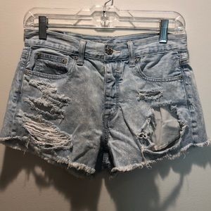 Light washed denim shorts - AEO